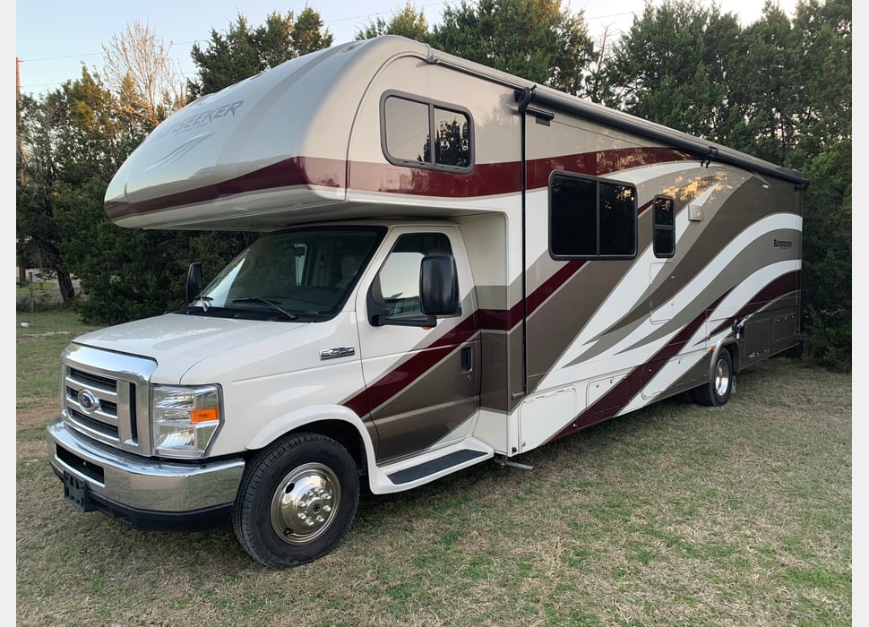 Class C Motor Home rentals in Waco