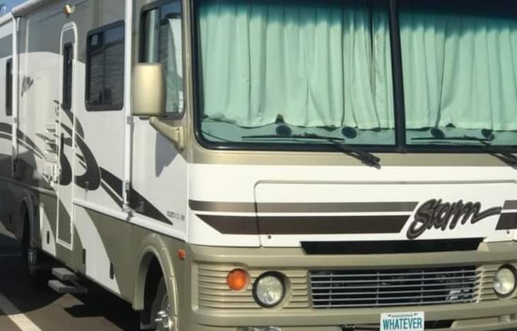 32.0 Storm 32A Class A Motor Home | RVshare