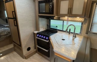 2022 Thor Motor Coach Coleman 28CM