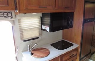 2017 Mercedes Benz Jayco Melbourne 24K