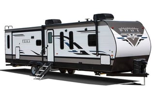 Glamping Haven: 2 Bdrms, Cozy Fire & Paws Welcome!