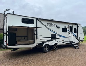 Coachmen RV Freedom Express Ultra Lite 292BHDS