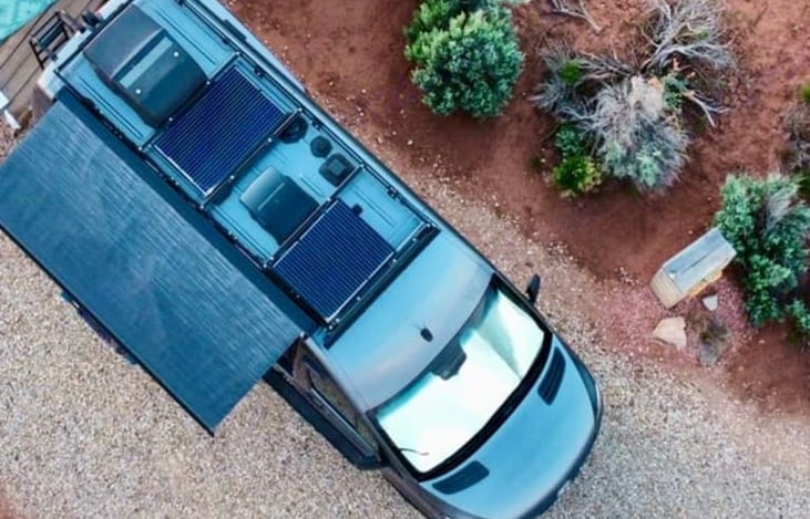 Solar boosts off-grid time working in tandem with the huge lithium battery and alternator. 2-3 days stationary without driving to charge. A 1-2 hour drive will also charge the battery back up to 100%