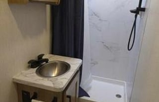 Class C RV – Adventure Ready & Dealer Maintained!