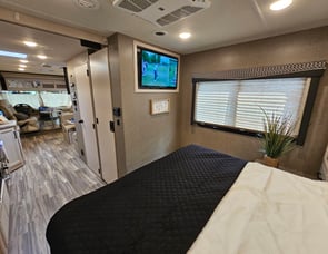 Thor Motor Coach ACE 30.4