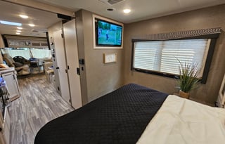 Beautiful 2020 ACE Thor Pet friendly!