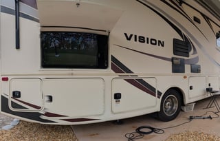 Matt and Reba's Motorhome Rental
