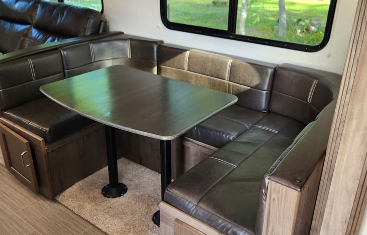 Comfortable seating for 6