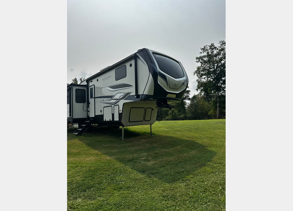Fifth Wheel rentals in Greer