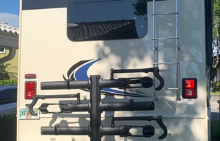 2021 HolidayR Admiral 29M Flexible pick up/dropoff