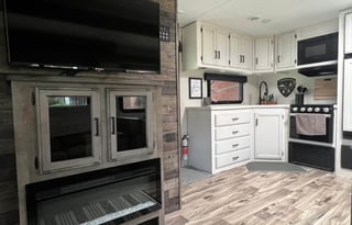 Sweet Retreat - Delivered luxury camper!