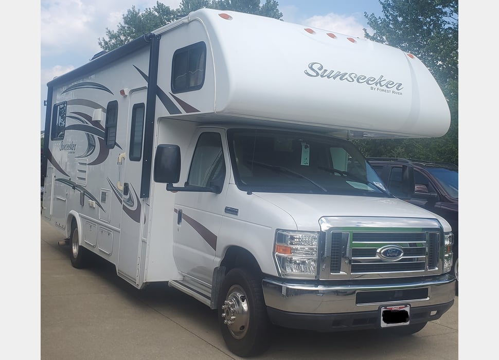 Class C Motor Home rentals in Pittsburgh