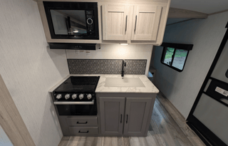 Sundance UltraLite | Big Camper w/ Kids' Bunkhouse