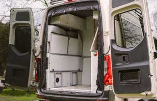 “La Explora” LUXURY Mercedes Sprinter4x4 Campervan