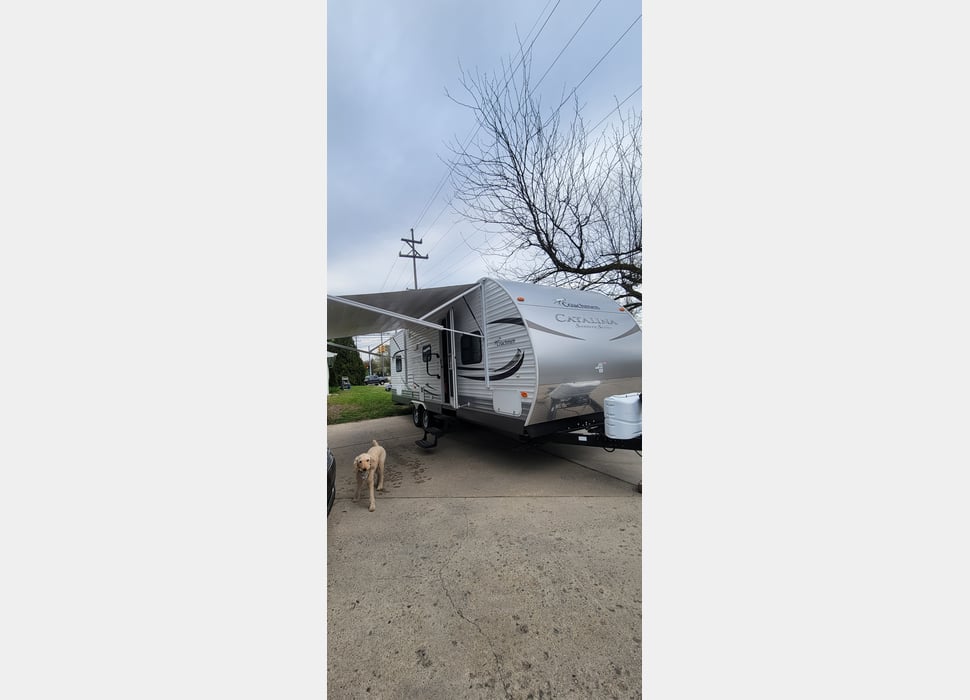 Travel Trailer rentals in Applegate