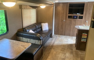 2019 Gulf Stream RV Conquest 276BHS