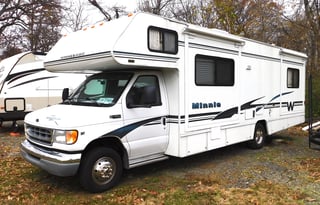 2002 Winnebago Minnie