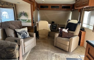 2011 Forest River RV Georgetown VE 327DS