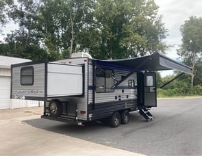 Forest River RV Cherokee Grey Wolf 19SM