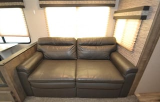 2020 KZ Connect! Beautiful, spacious, and cozy!