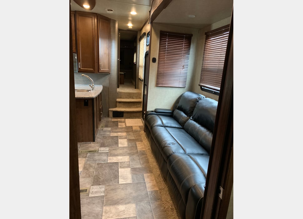 Fifth Wheel rentals in Alvin