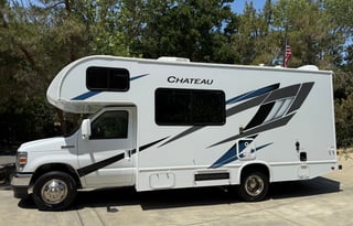 2025 Thor Chateau 21Z... 24 Ft... Easy to Drive...