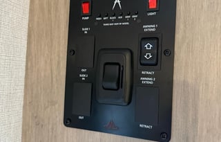HONEST RVS – TOY Sleeps 5 (Compact)