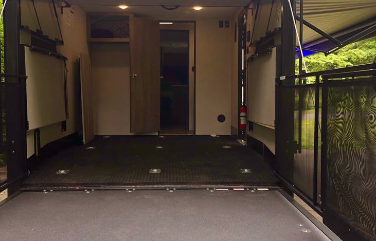 toy hauler space