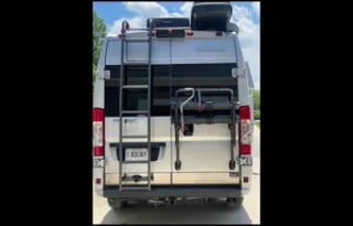 Easy drive/park GREAT for adventure or Tailgate!