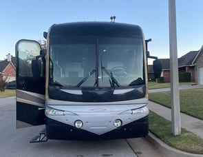 Fleetwood RV Revolution LE 40E