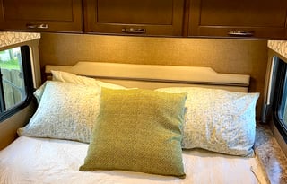 Tour New England in a 2019 Thor Freedom Elite 22FE