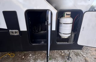 2022 Dutchmen Voltage 3911