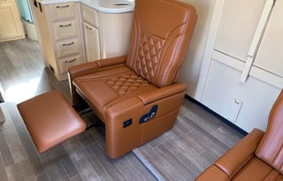 2020 Regency Ultra Brougham 25MB