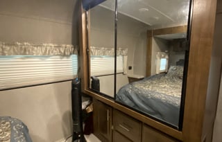 Relax and unwind camper- kid and dog approved