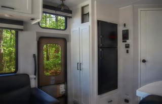 A01 - 10 Person w/ Bunk - The RV Rental Factory