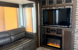 2019 Forest River RV Cherokee Arctic Wolf 305ML6