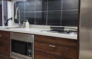 2019 Winnebago Navion 24D