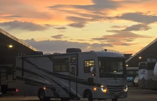 2024 Fleetwood Flair – Ultimate Luxury on Wheels!