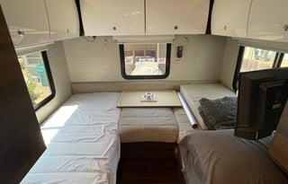 Great 4 Season Family RV w/ Slide-Out, Solar & Gen