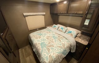 2019 Thor Freedom Elite Bertha the Big House on wheels