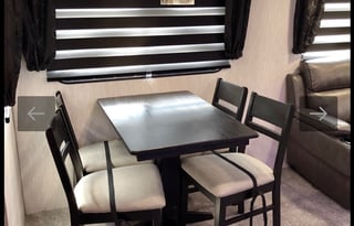 2021 ALPHA WOLF Spacious Living Room