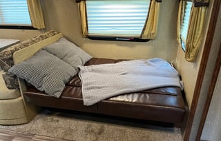 ***Delivery Only - Keystone Outback UL 276UBH