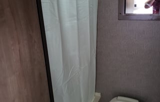 NO LIMITS! Easy tow! Sleeps 5! BUNKS!