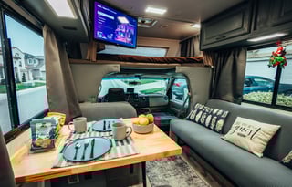 Thor Four Winds 28A (Solar & Renovated + Starlink)