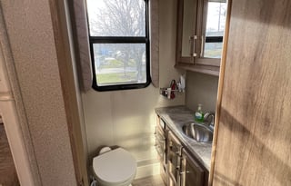 2019 Entegra Coach Odyssey 29V 32’