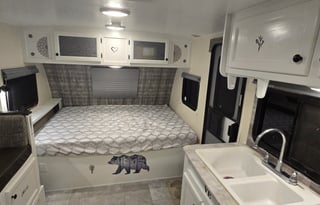 AR's 2019 coachmen Apex Nano 193