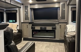 2022 Keystone RV Montana 3761FL
