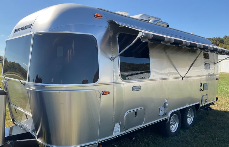 Side and rear awnings to keep things shady.