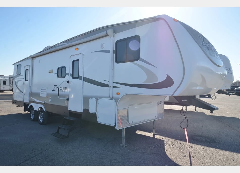 Fifth Wheel rentals in Laurelville