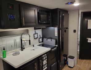 Forest River RV Cherokee Wolf Pup Black Label 18TOBL